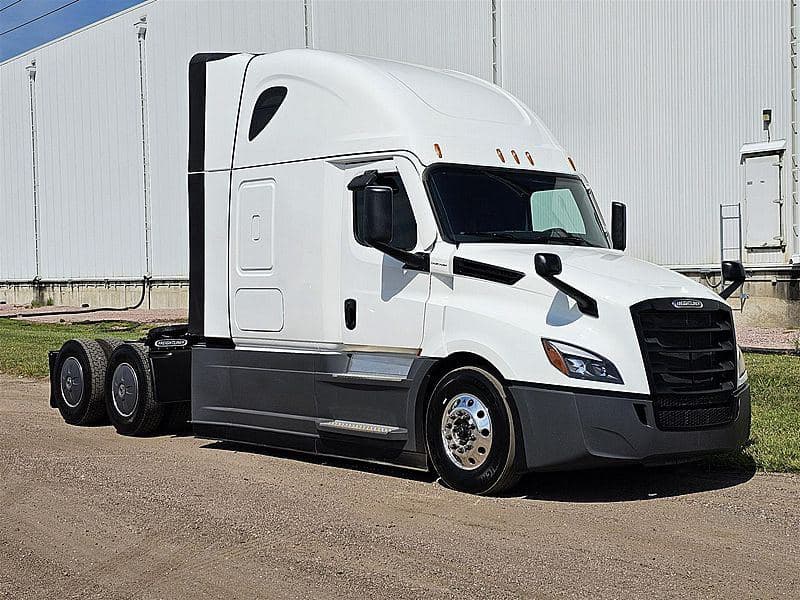 2026 Freightliner Cascadia 126 image 1