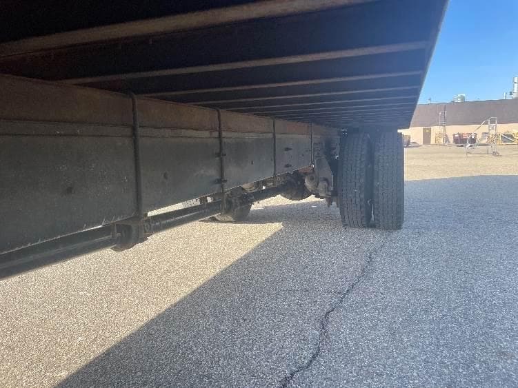 2022 International MV607 Box Truck - 240HP, 6 Speed Automatic, Roll up Door image 5