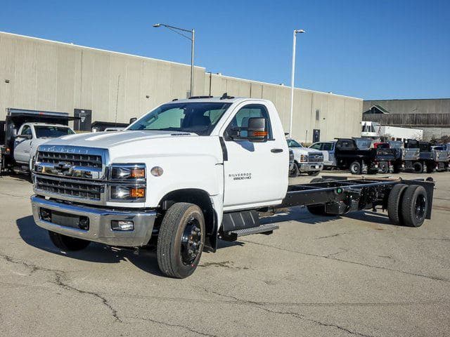 2024 Chevrolet Silverado 6500HD image 7