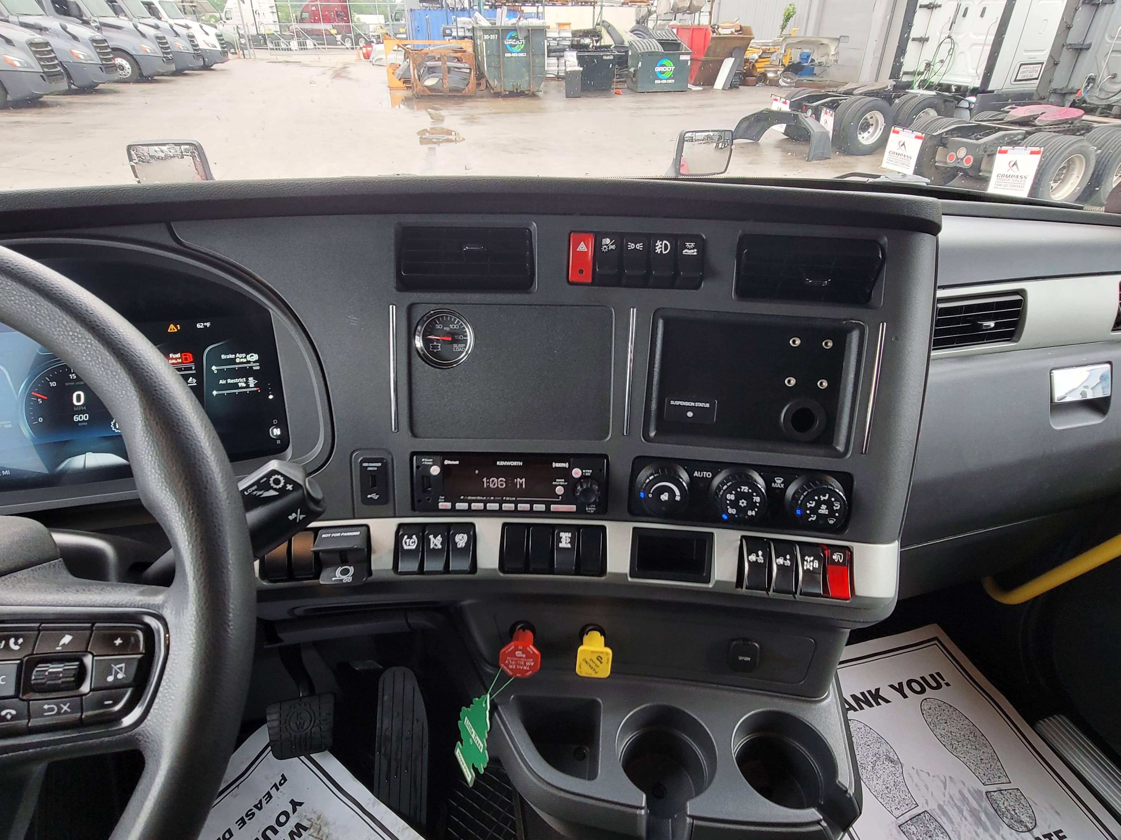 2023 Kenworth T680 image 11