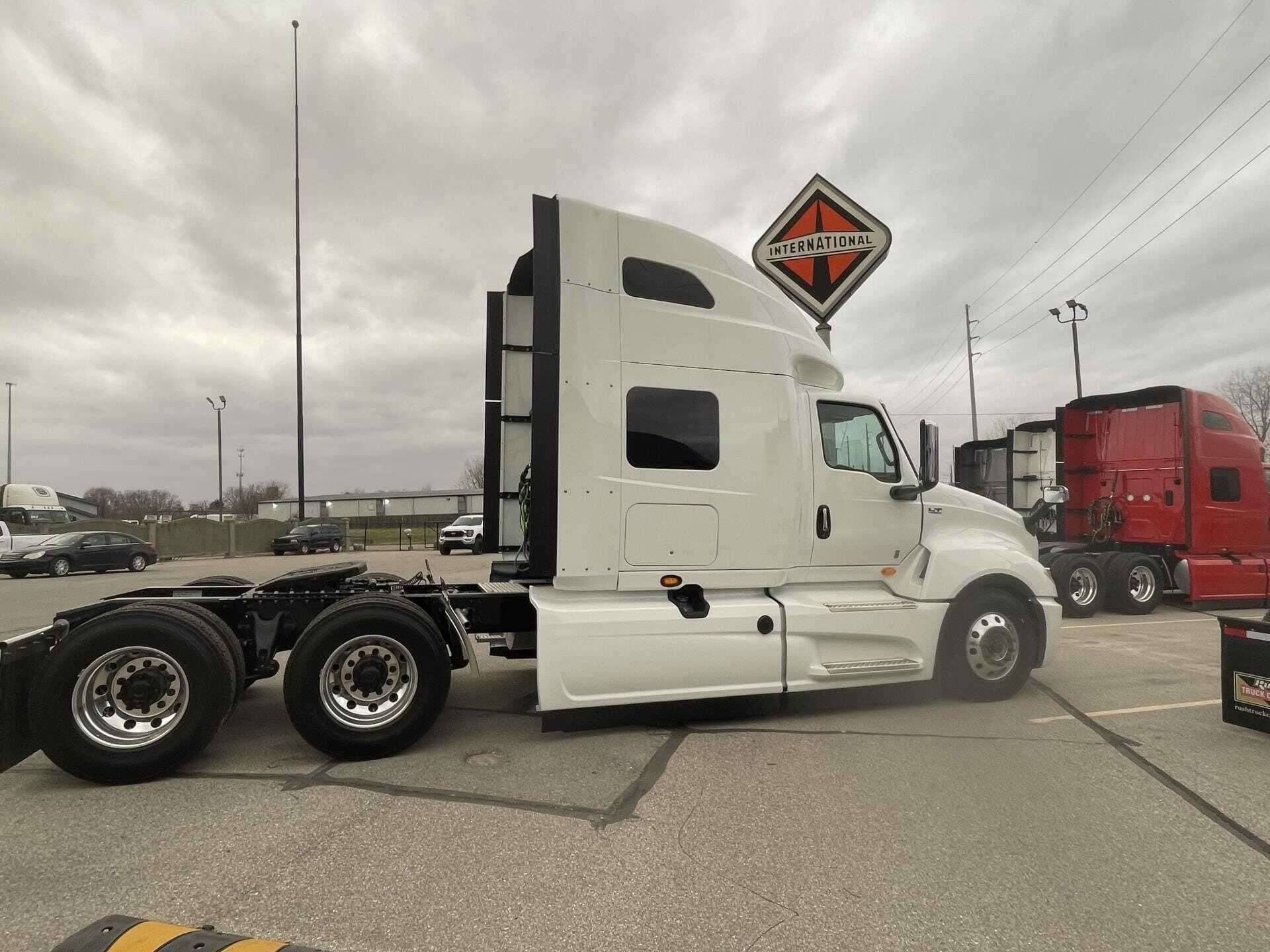 2026 International LT62F image 4