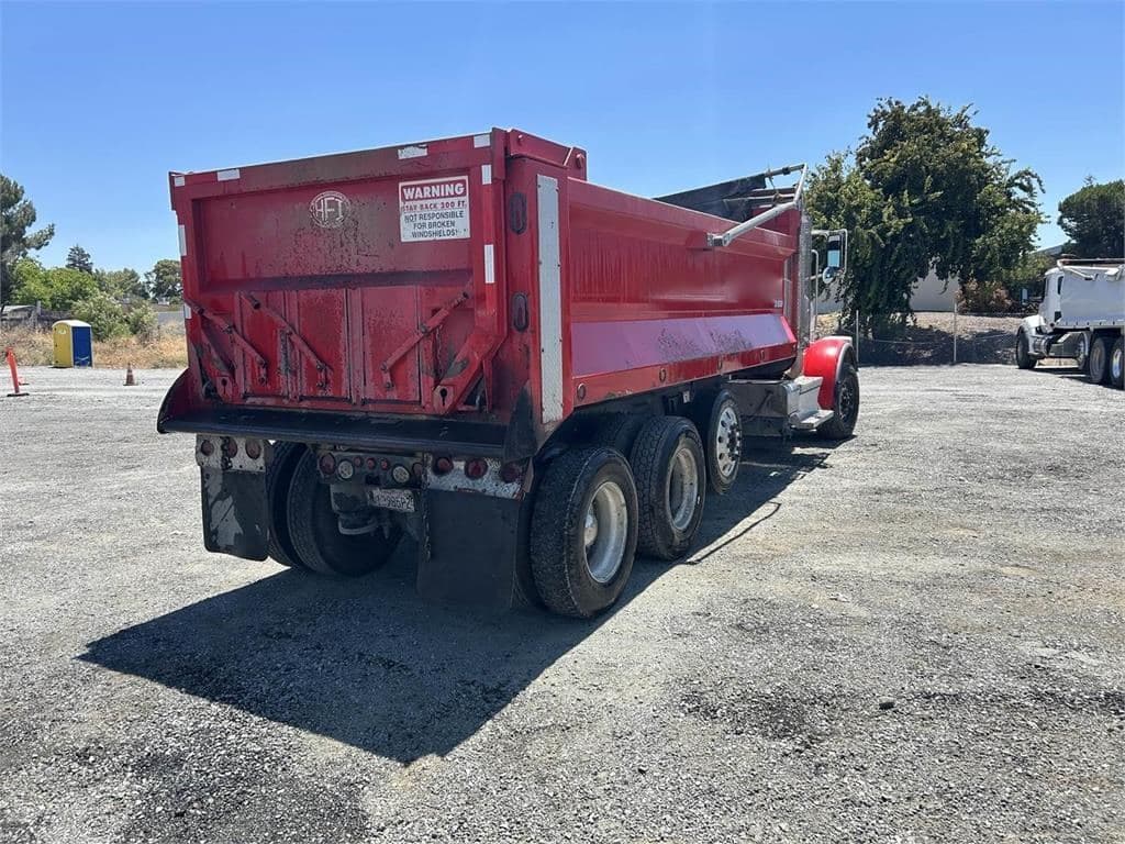 2019 Peterbilt 367 image 5