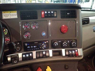 2020 Kenworth T880 image 8