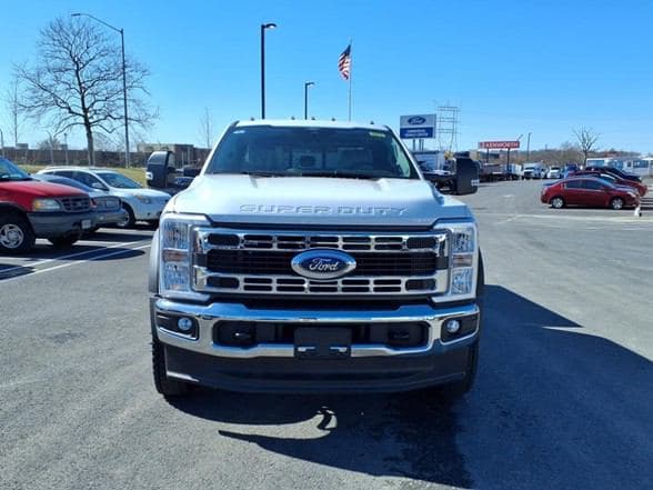 2024 Ford F550 image 6