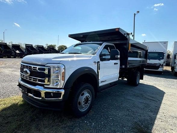2024 Ford F550 image 2