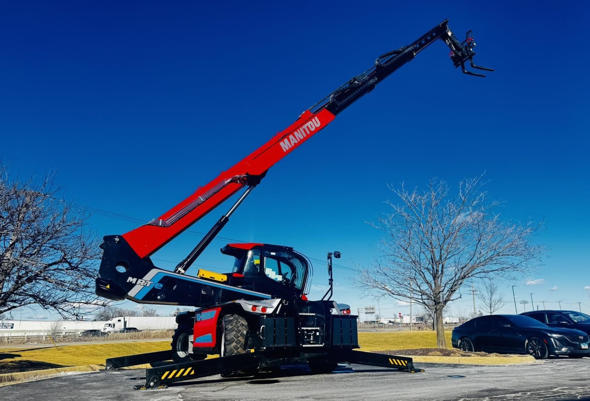 2025 MANITOU MRT2660E W/ Woodcracker CS750 image 8