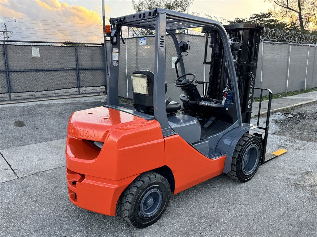 2018 Toyota 8fdu30 image 12