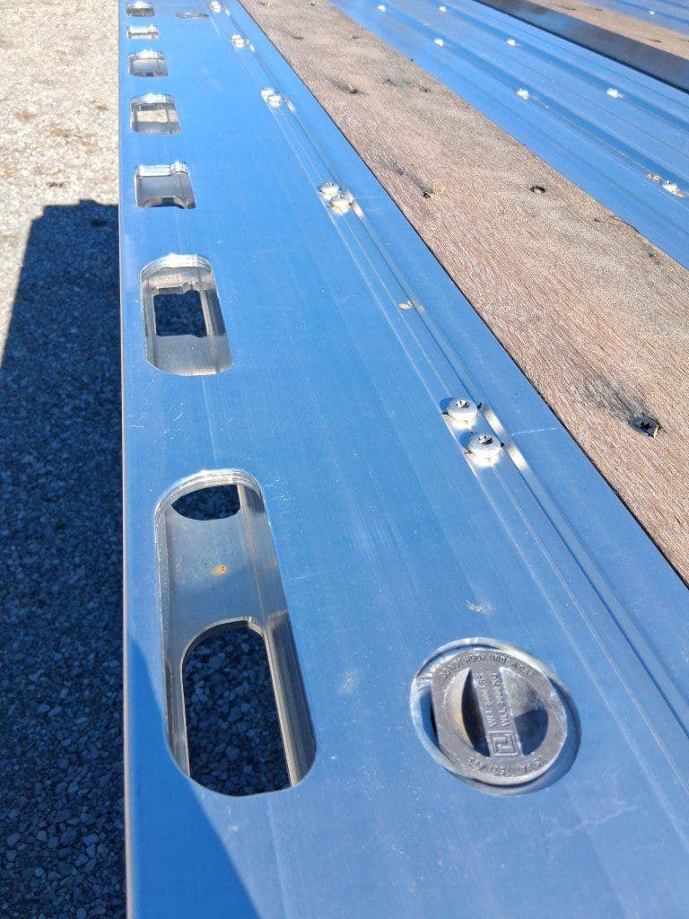 2027 Fontaine Infinity 53' Combo Flatbed image 11