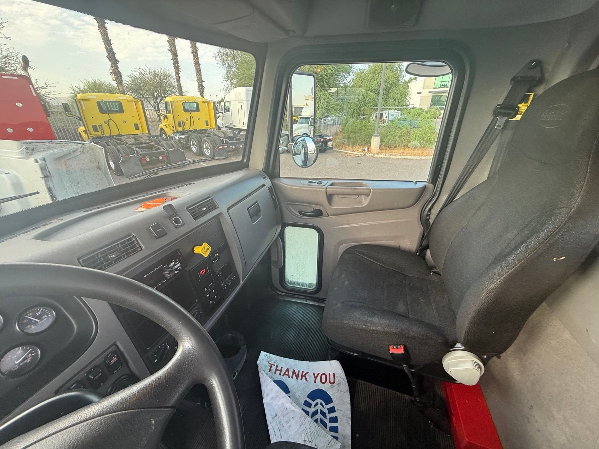 2019 Peterbilt 337 image 12