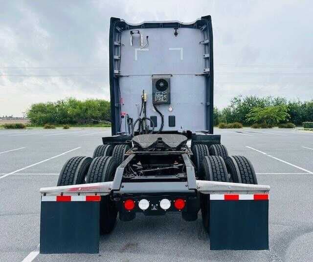 2022 Kenworth T680 image 6