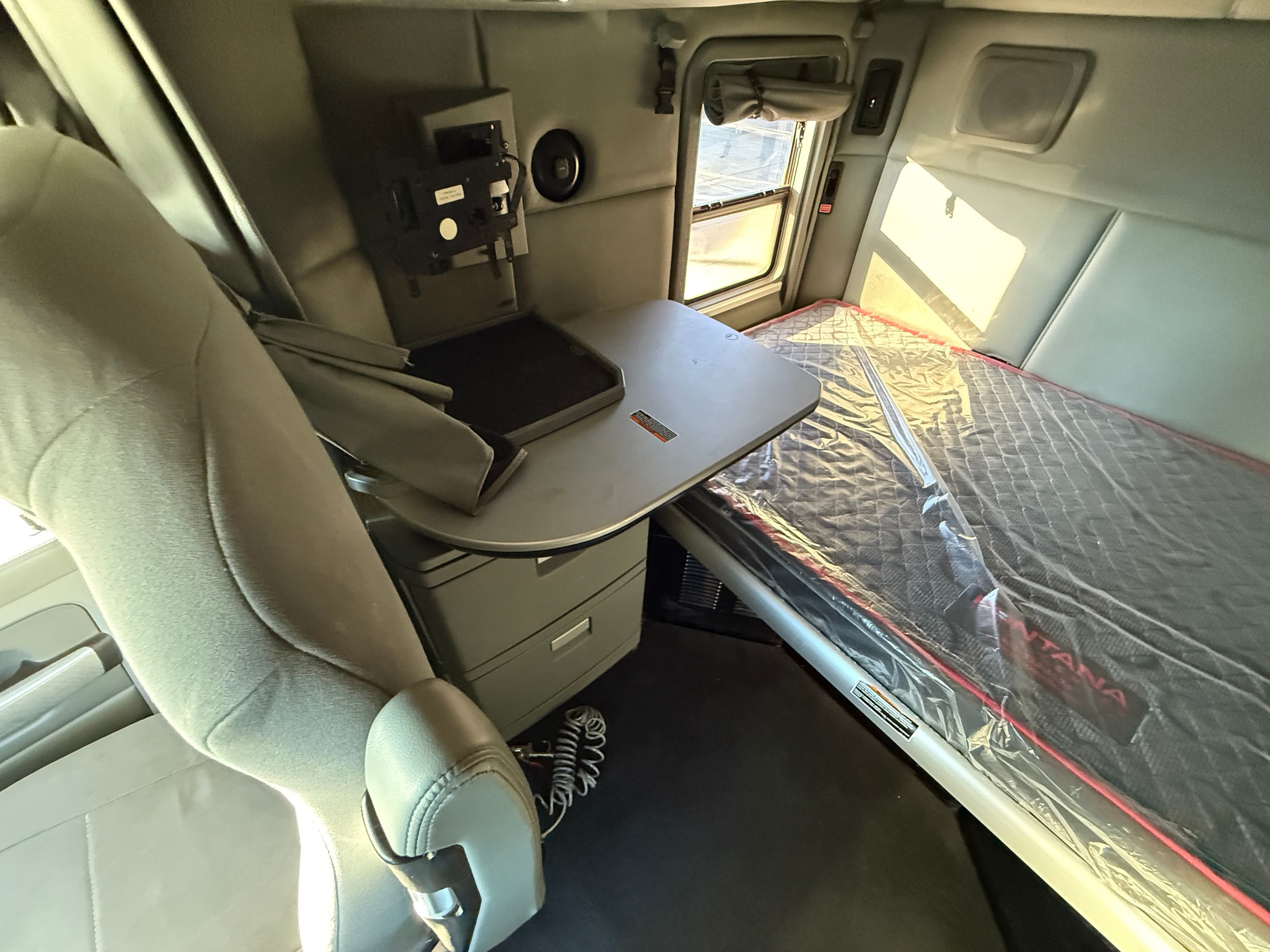 2019 Kenworth T680 image 19