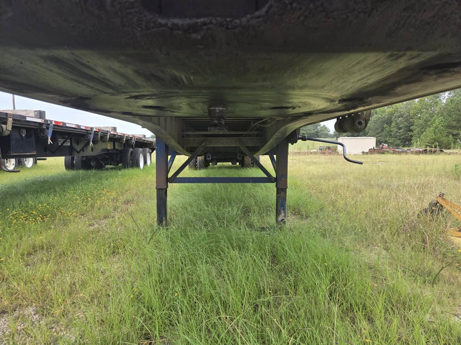 2005 Great Dane Flatbed Trailer image 4