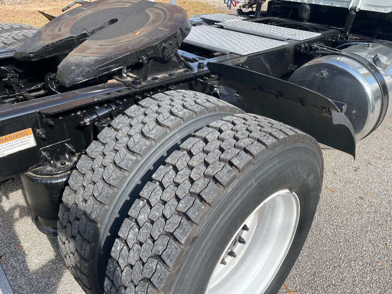 2019 Freightliner Cascadia 125 image 14