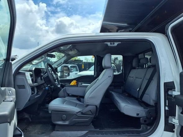 2024 Ford F550 image 10