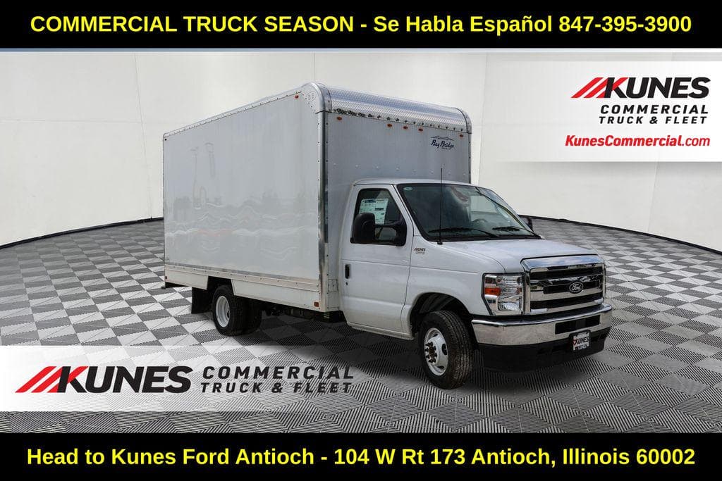2026 Ford E-350SD Base Box Van image 1