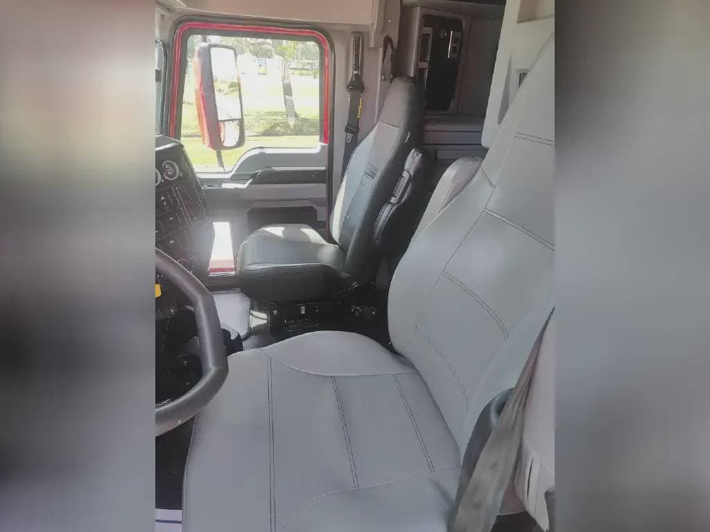 Used 2022 MACK Conventional - Sleeper Truck image 13