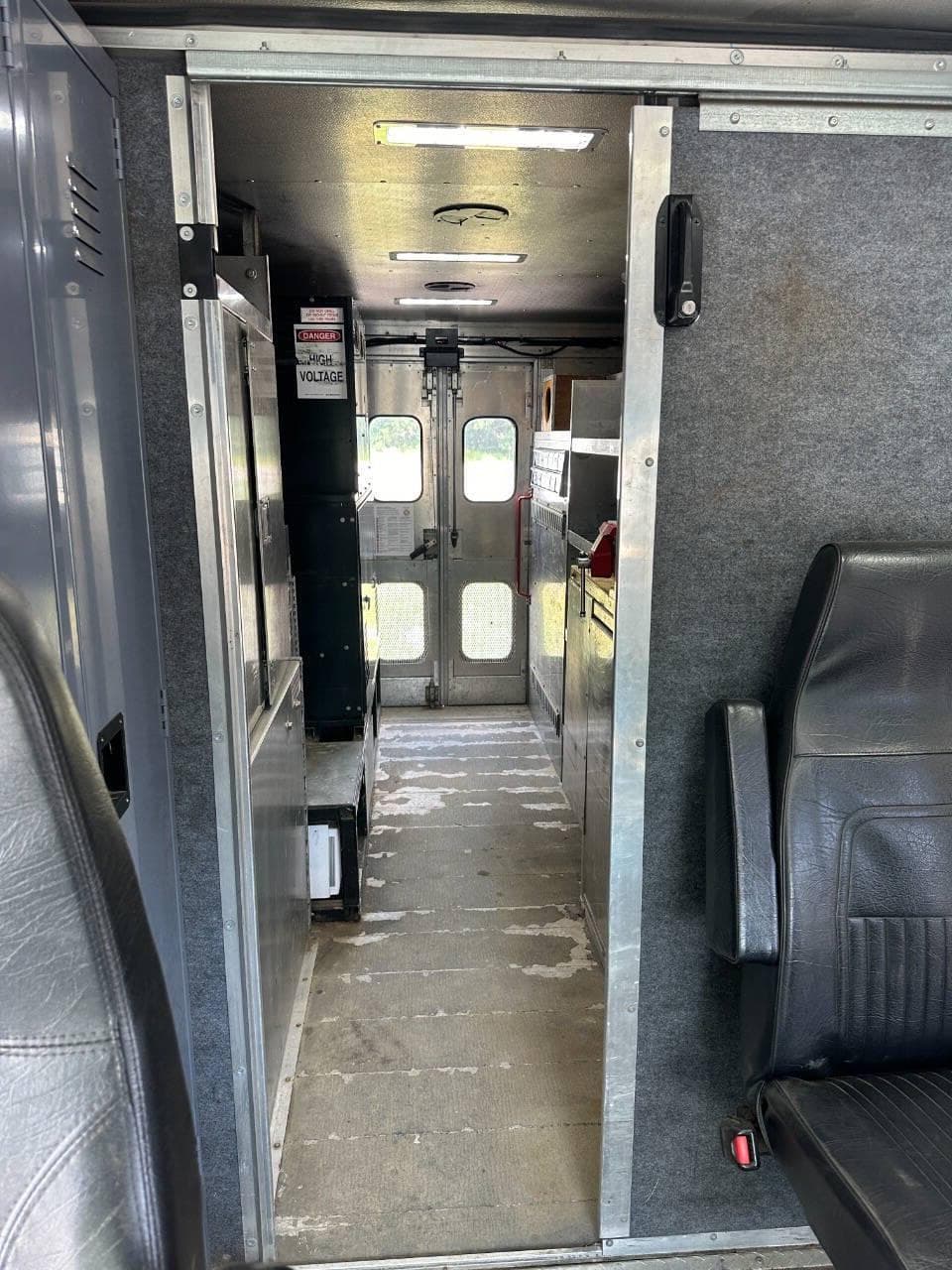 2016 Freightliner MT45 image 38