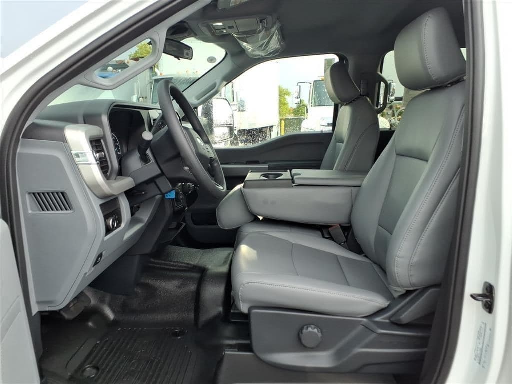 2026 Ford F550 SD XL image 9