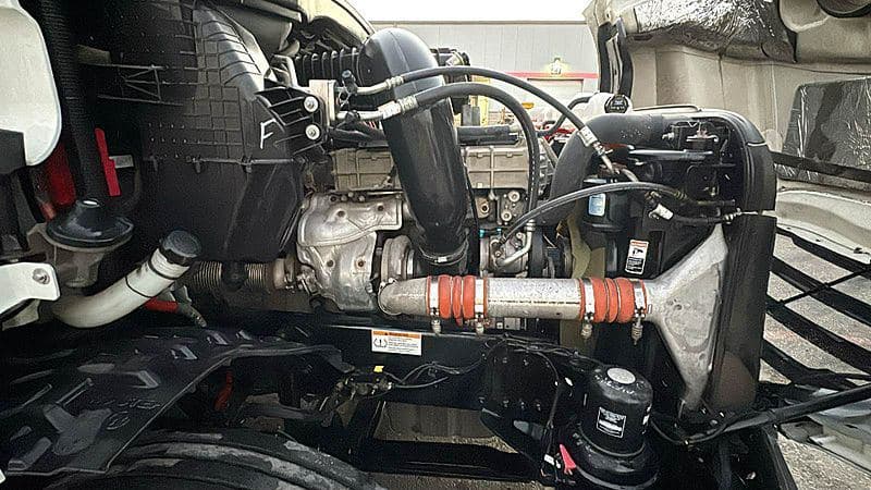 2021 Freightliner Cascadia 126 image 10