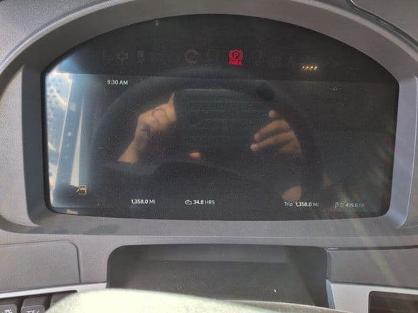 2025 Kenworth T880 image 16