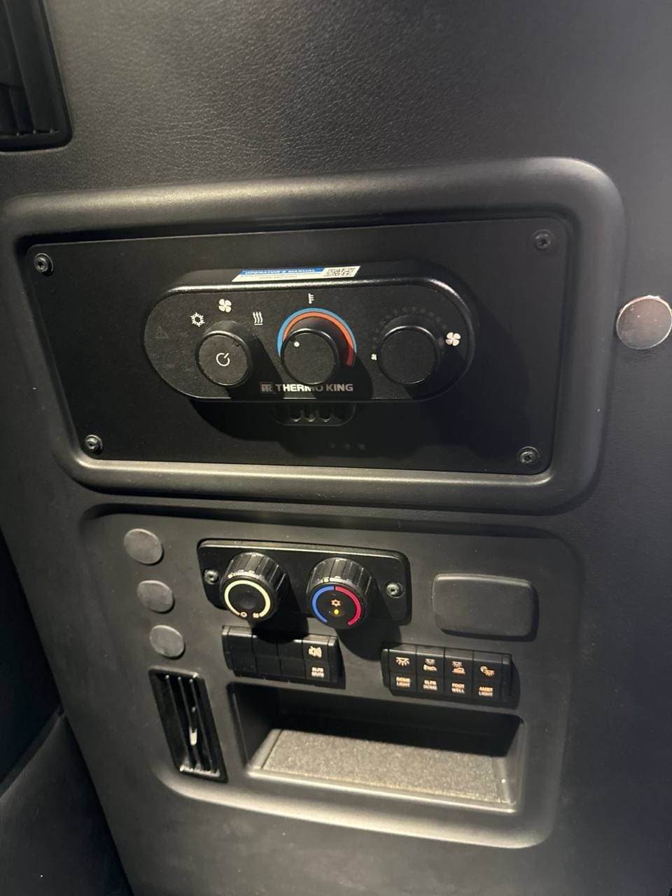 2023 Freightliner Cascadia 126 image 17