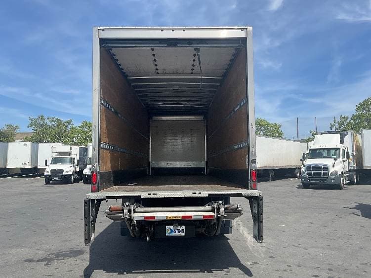 2022 International MV607 Box Truck - 220HP, 6 Speed Automatic, Roll up Door image 8