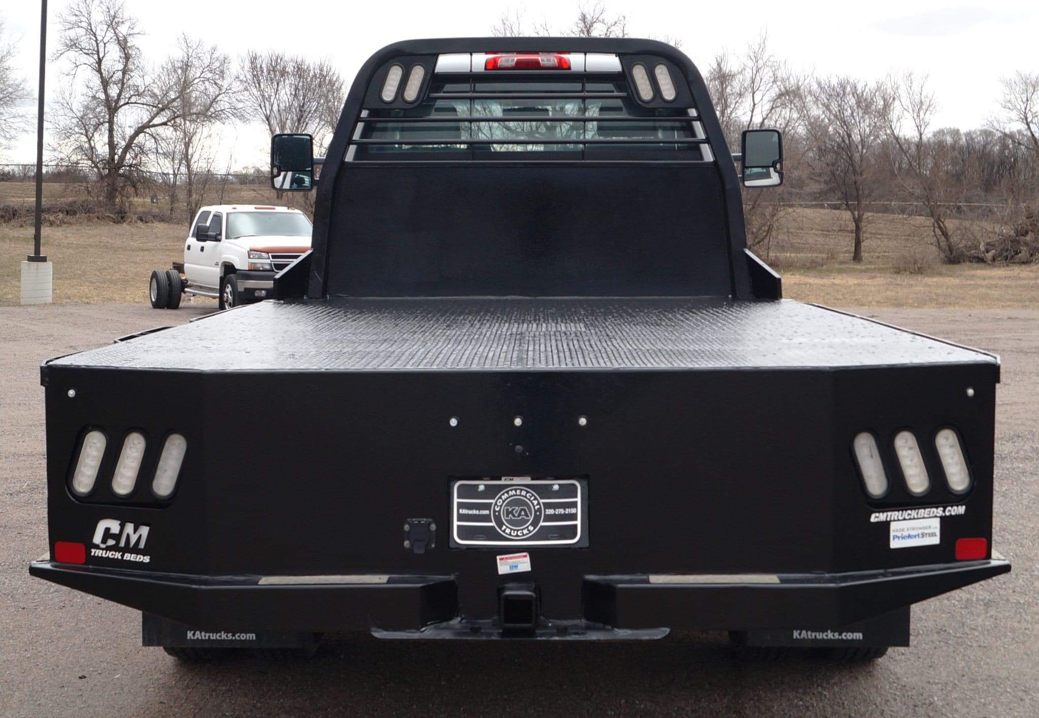 2022 Chevrolet Silverado 5500 - 11ft Flatbed - 4WD 6.6L V8 Duramax image 6