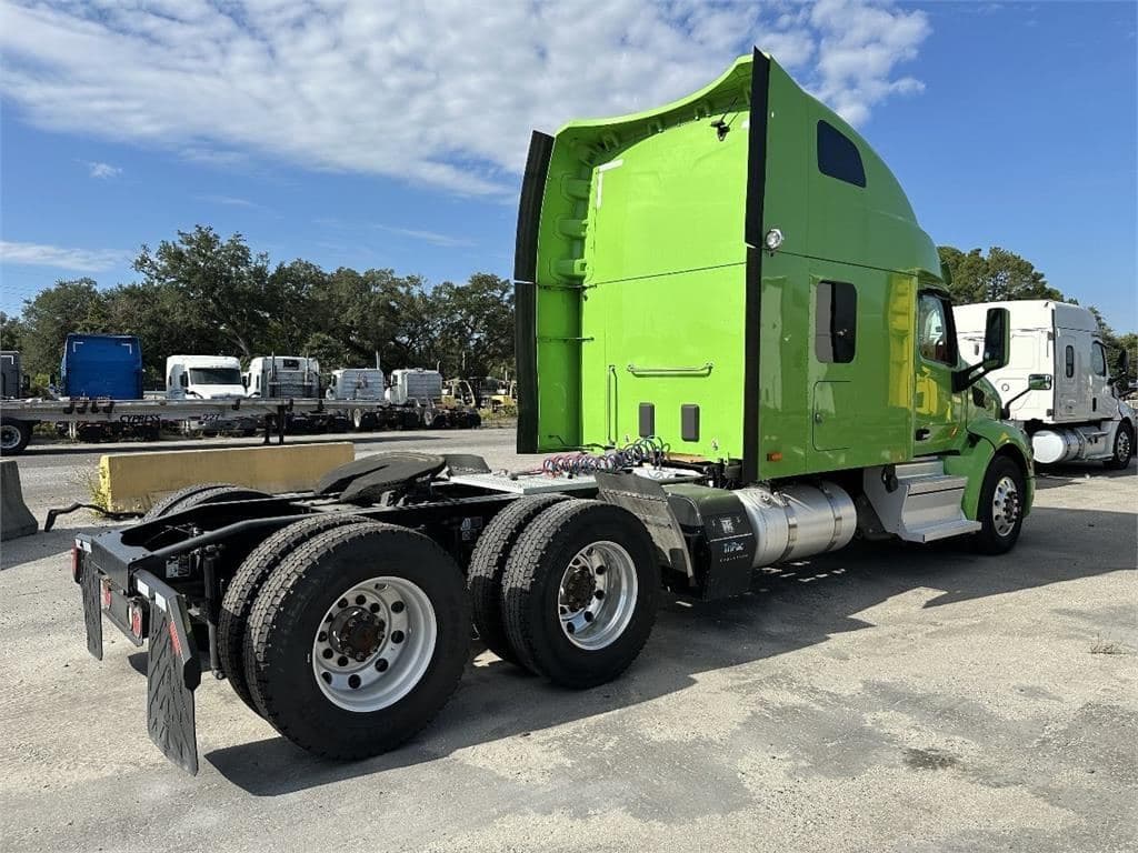 2019 Peterbilt 579 image 7