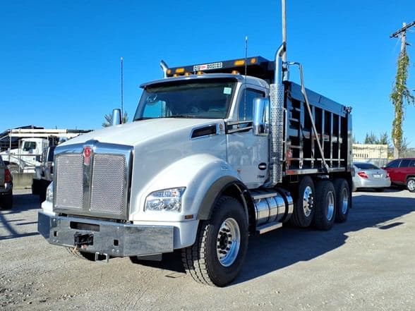 2026 Kenworth T880 image 3