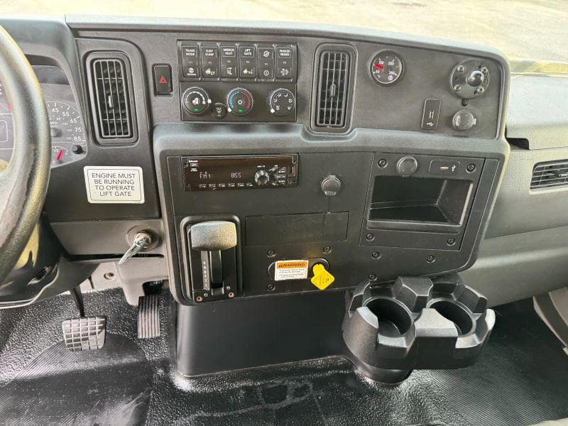 2020 International MV607 image 19