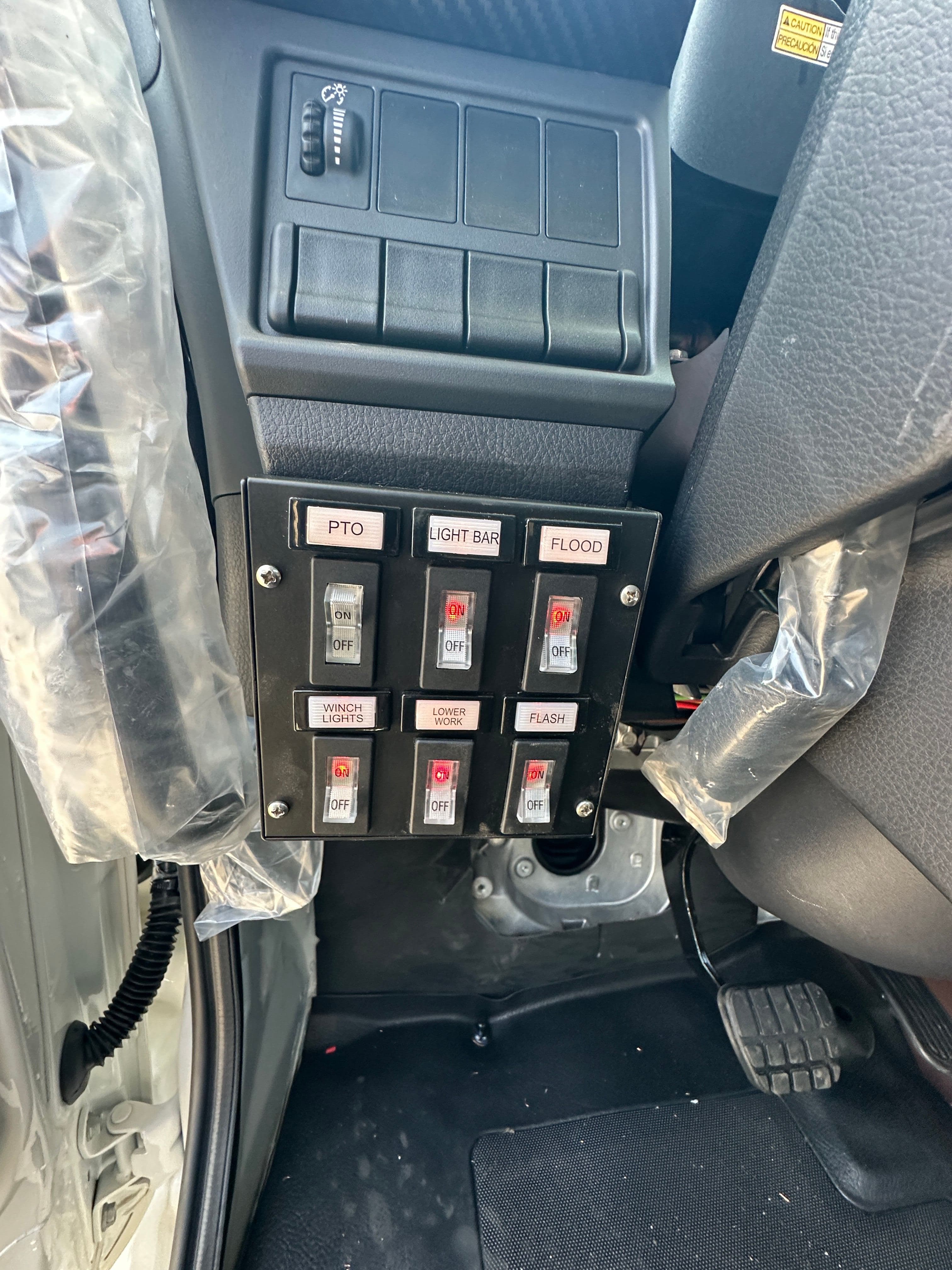 2025 Hino L6 WITH A CENTURY 21.5' STEEL CARRIER  (SK#: 6238C) image 13