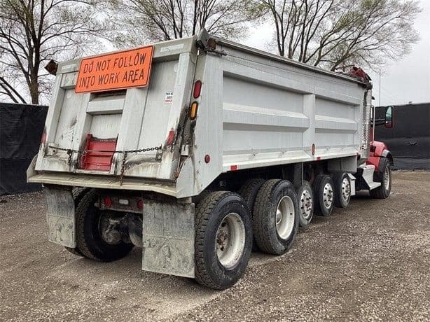 2017 Kenworth T880 image 4