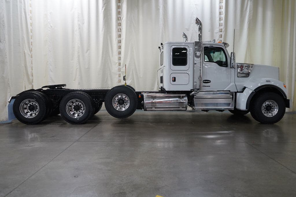 New 2027 KENWORTH W990 image 6
