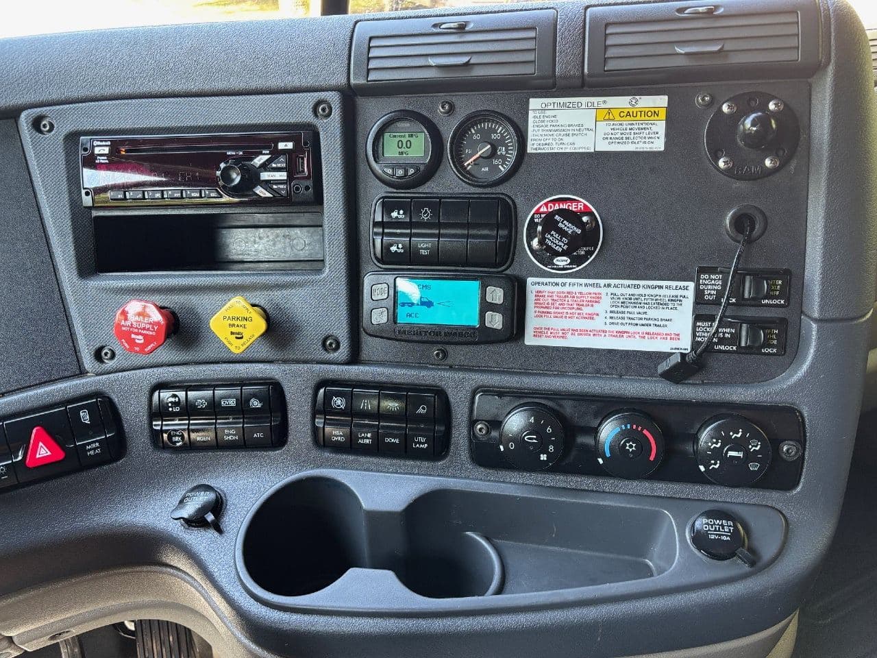 2020 Freightliner Cascadia 125 image 20