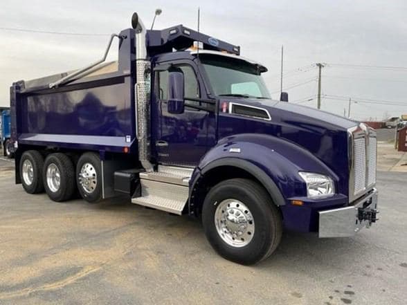 2025 Kenworth T880 image 4