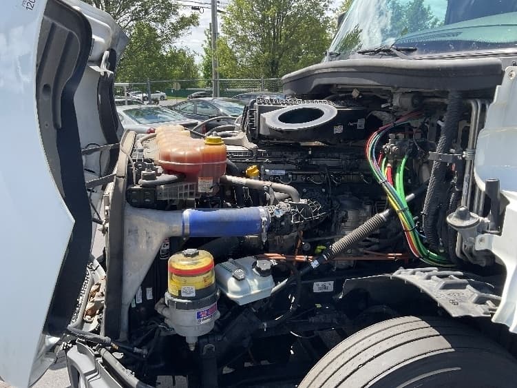 Used 2022 FREIGHTLINER Conventional - Sleeper Truck - CASCADIA 126 image 15