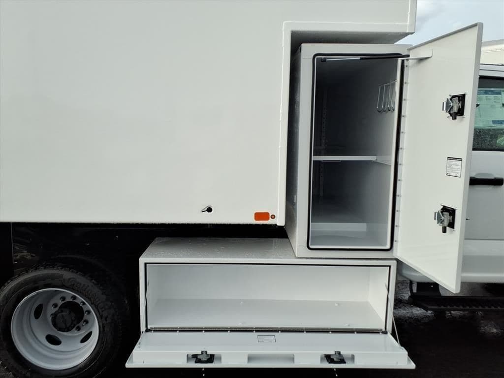 2026 Ford F550 SD XL image 8