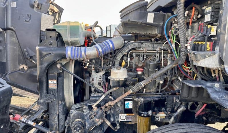 2019 Peterbilt 579 image 15