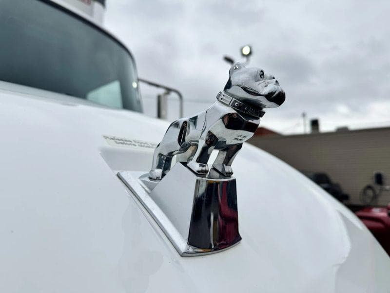 2021 Mack AN64T image 20