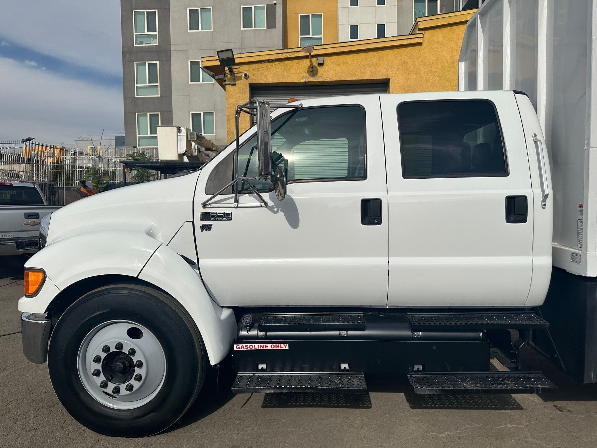 2015 FORD F650 SD Crew Cab Chipper Dump 13409 image 14