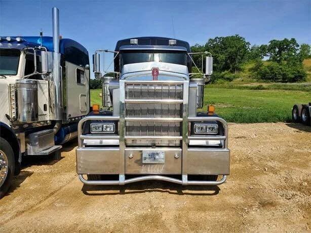 2005 KENWORTH W900 image 2