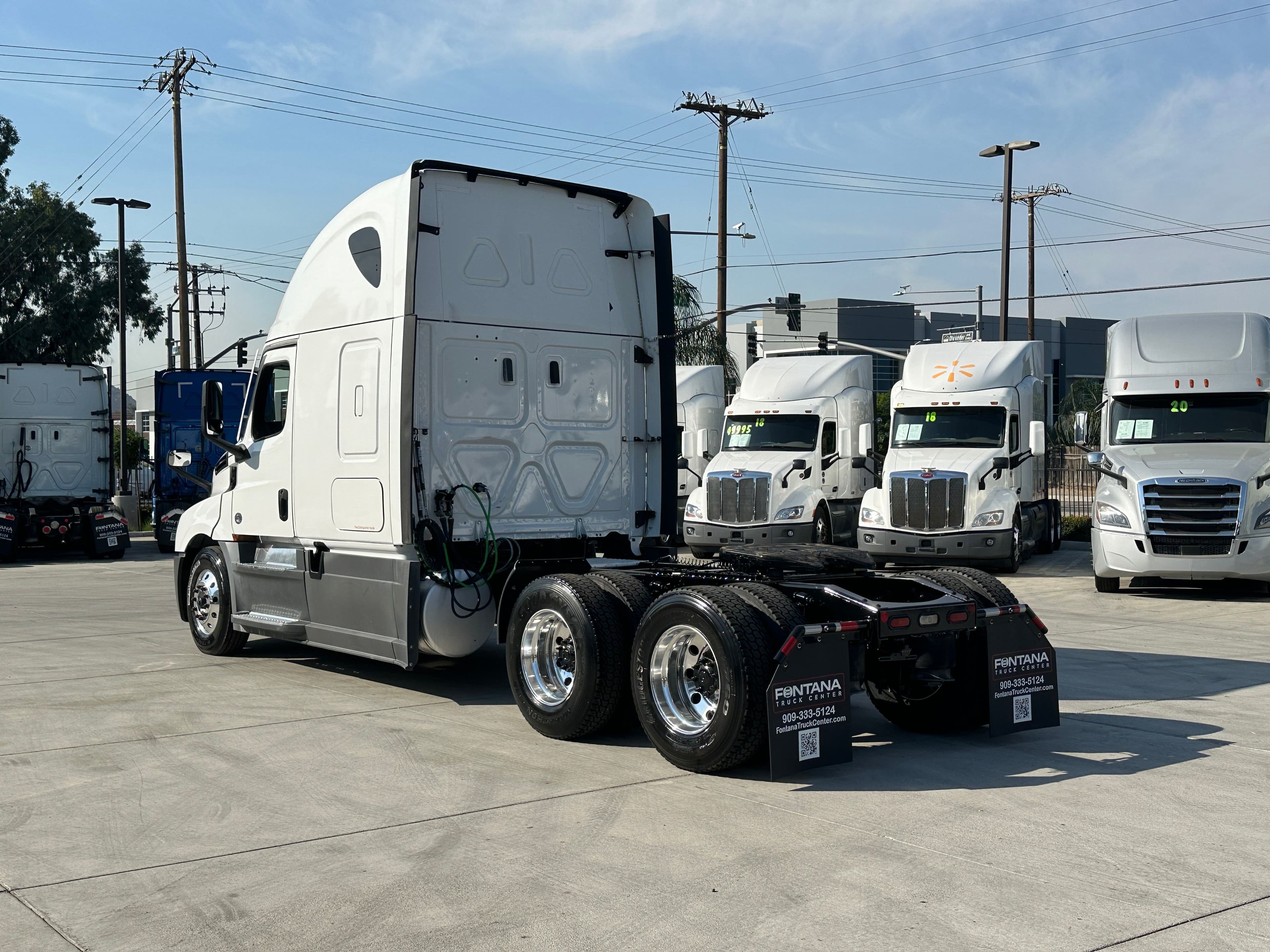 2021 Freightliner Cascadia 126 image 6