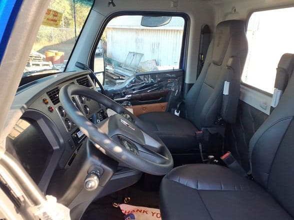 2026 Kenworth T880 image 12