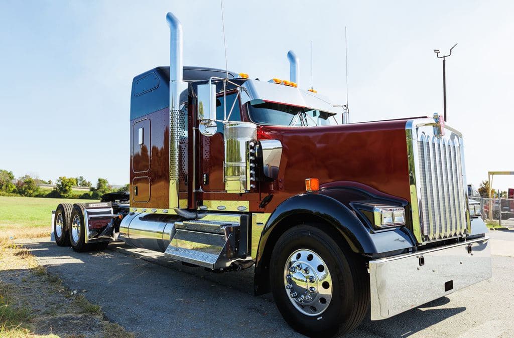 New 2026 KENWORTH W900L image 18