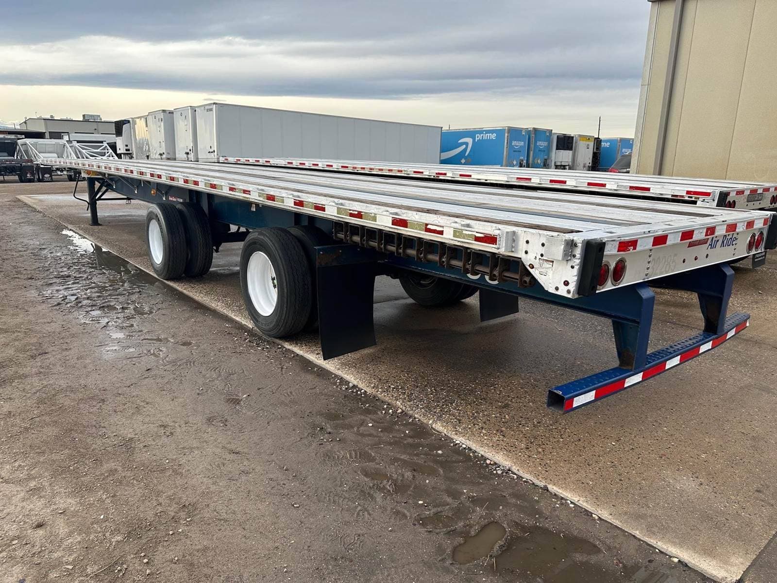 2014 Great Dane Freedom LT 53x102 Combination Flatbed Trailer - Air Ride, Fixed Spread Axle image 3