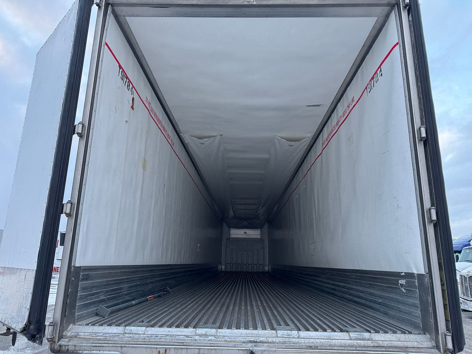 2019 Utility Reefer image 7
