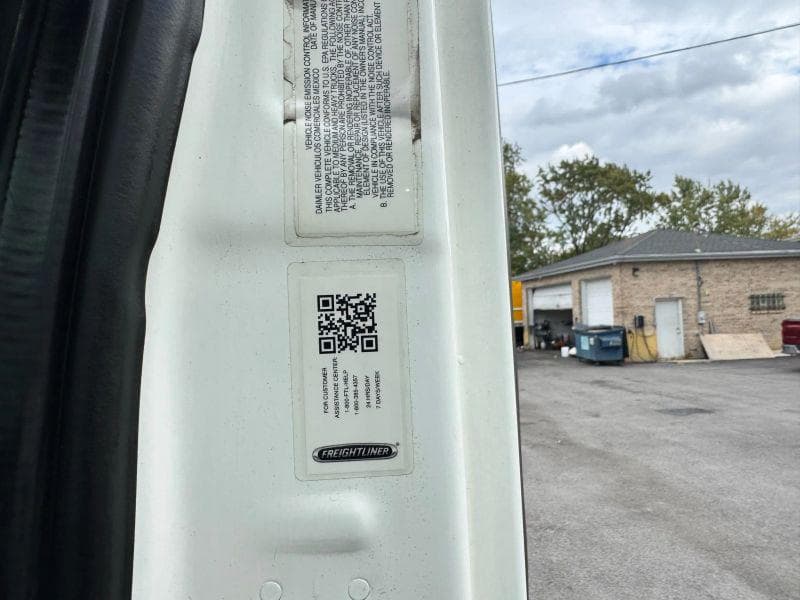 2018 Freightliner Cascadia image 24