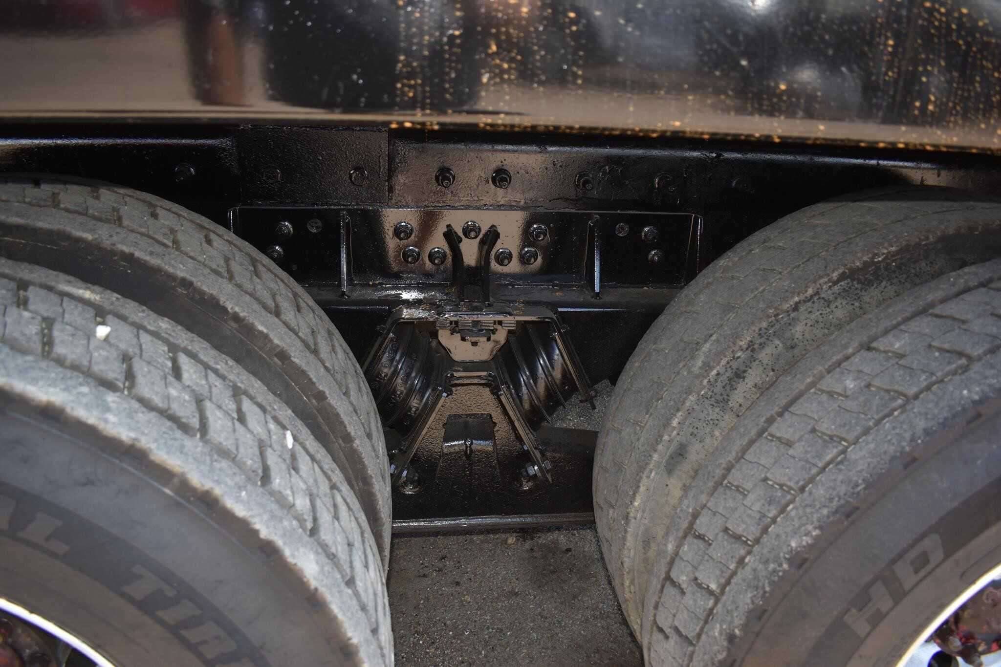 2017 Kenworth T880 image 14