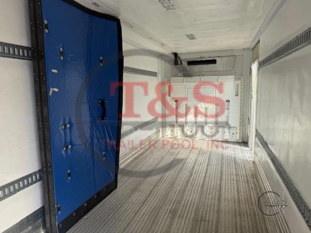2017 HYUNDAI 48300 image 34