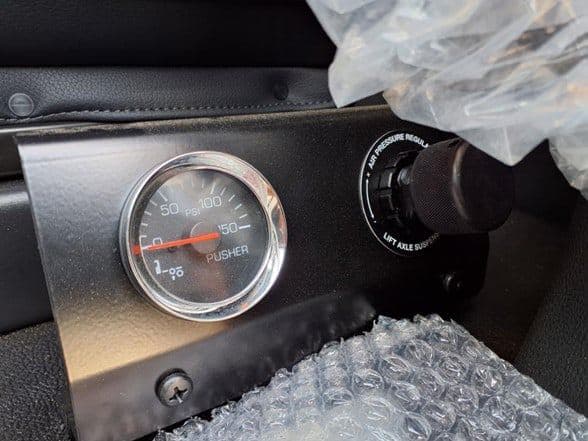 2025 Kenworth T880 image 13